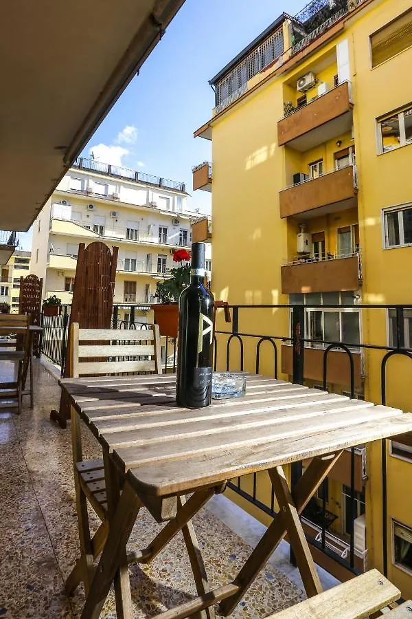 Vomero Maison Napoli Konukevi
